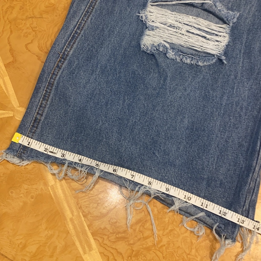 Almost Famous 90’s Baggy Mega High Rise Wide Leg Ripped Jeans Size Juniors 7 - Picture 13 of 15